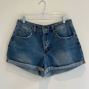 Women’s Empyre high waisted jean shorts size 11 Melanie style
